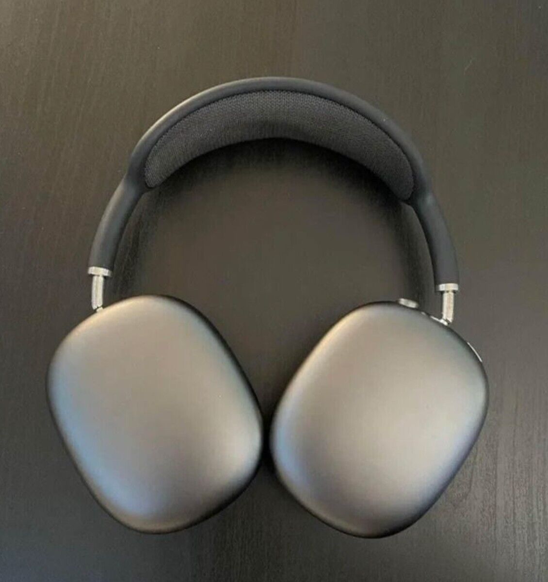 Apple AirPods Max Wireless Over-Ear Headset - Space Gray Apple AirPods Max Wireless Over-Ear Headset - Space Gray