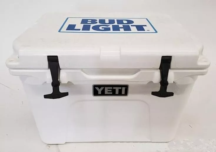 YETI Coolers - Tundra - 35 Quart - White