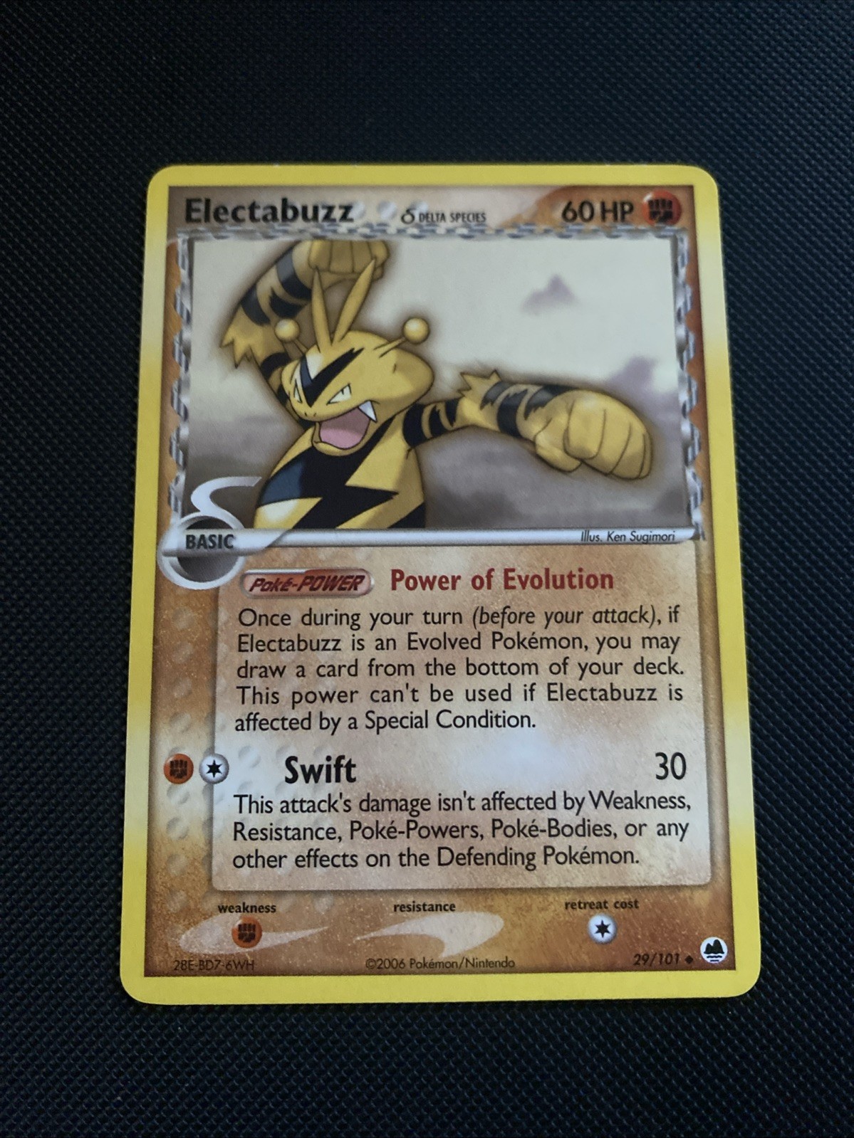 Electabuzz (Delta Species) 29/101 Dragon Frontiers Regular