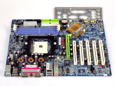 Gigabyte GA-K8NS 1.0 Sockel 754 ATX Mainboard DDR AGP PCI SATA IDE Retro Board