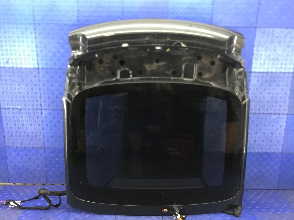 2017-2021 PORSCHE PANAMERA REAR TRUNK DECK TAILGATE HATCH LID *MISSING SPOILER* - Image 3 of 4