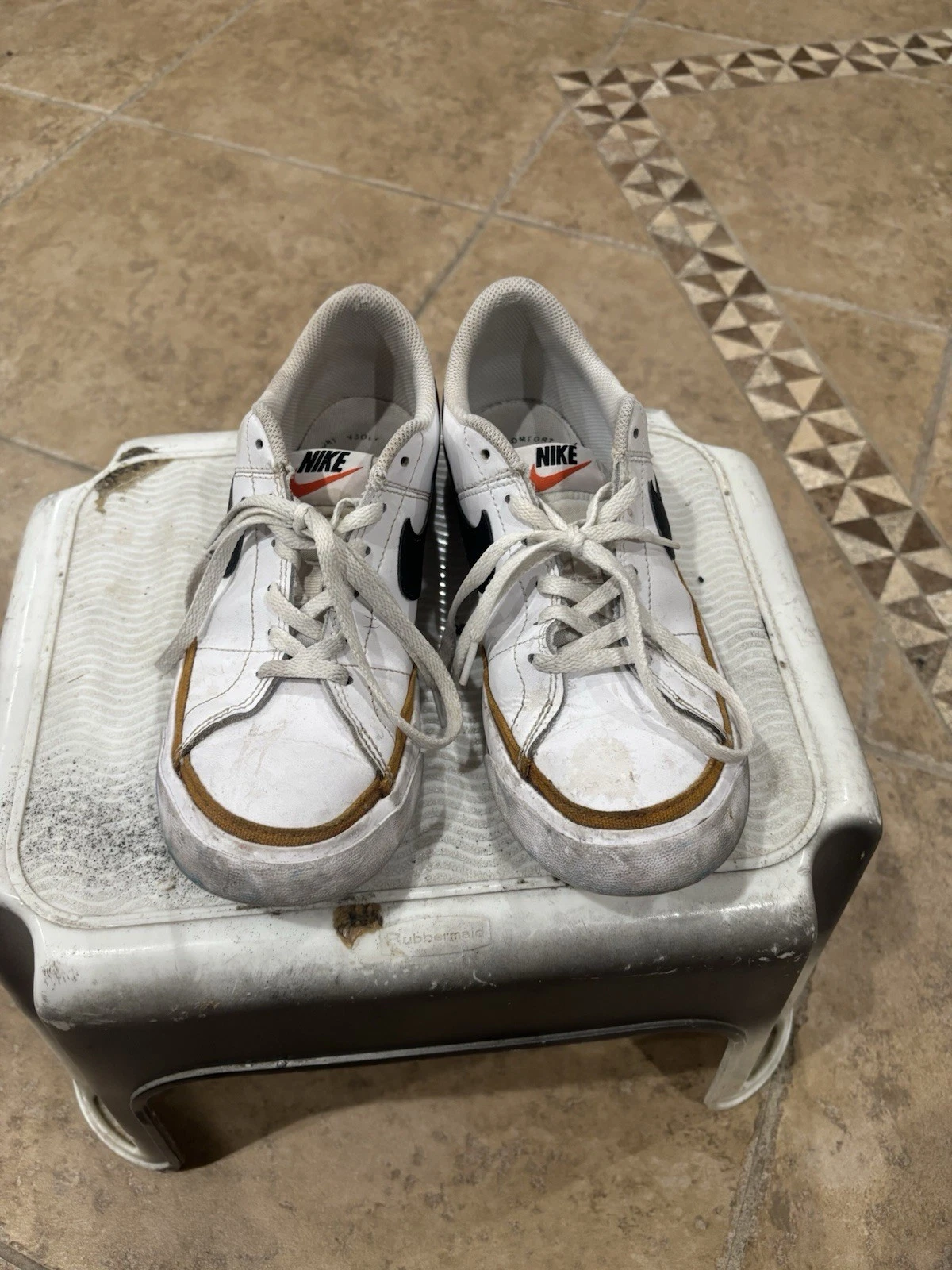 Scarpe Nike Youth 5.5 Court Legacy sneaker basse stringate DA5380 102