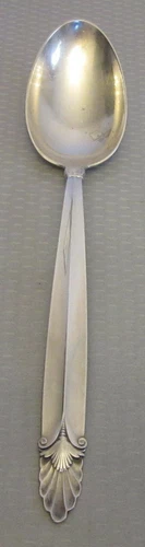 International Sterling Silver 1932 EMPRESS Serving Vegetable Spoon no mono 8.75"