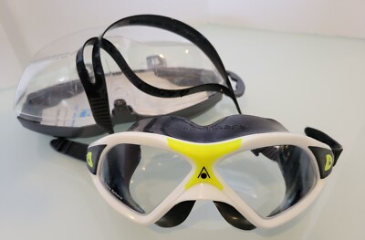 Aqua Sphere Seal XP2 EXO low profile, anti-fog, swim goggles W Case *READ*