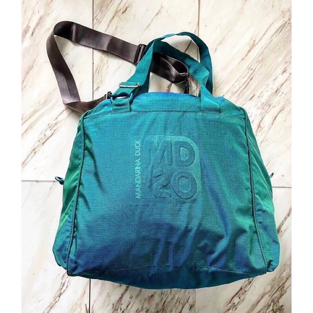 Auth Iridescent 00S Y2K Mandarina Duck Large Capacity Auth Iridescent 00S Y2K Mandarina Duck Large Capacity