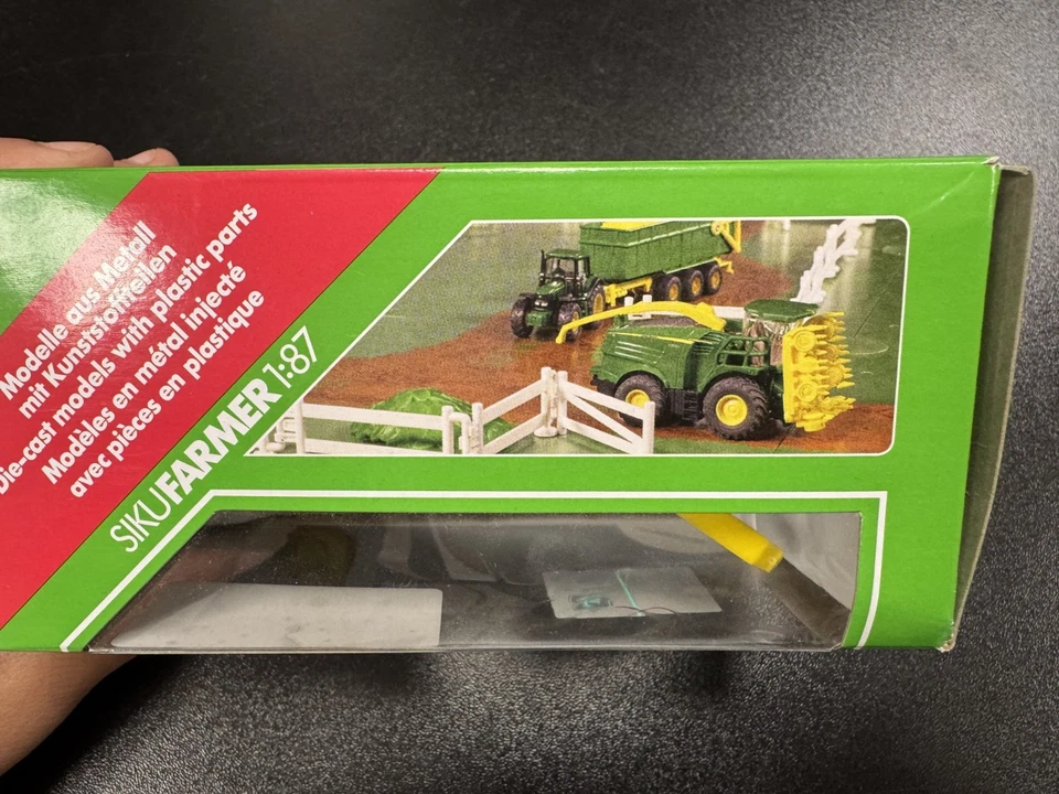 SIKU 1794 - modellino 1:87 - TRINCIA MAIS JOHN DEERE 8500i - NUOVO - SIGILLATO - Immagine 4 di 4
