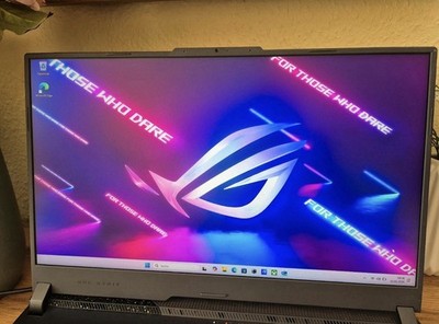 ASUS ROG Strix Gaming Laptop   Ryzen 9 7945HX / RTX 4070 / WQHD 240Hz