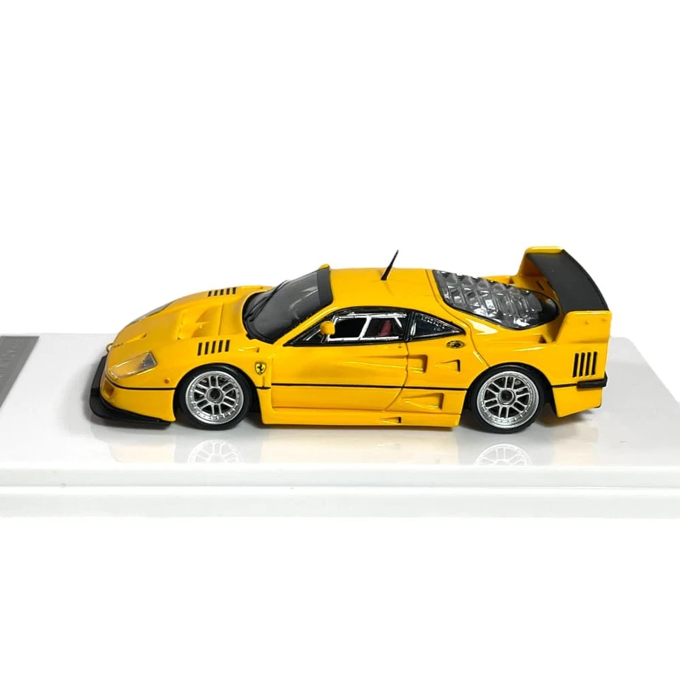 Modellino Auto Tecnomodel 1/43 Ferrari F40 LM 1996 Press Version Giallo Moden... - Immagine 3 di 4