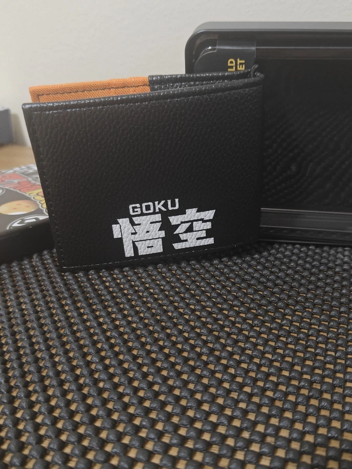 Dragon Ball Z Goku Bifold SK8 Wallet Orange & Black w/ Collectors Tin NWT Rare! - Image 3 of 4