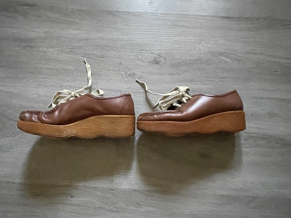 Vintage 70's Women’s Famolare,  Hi-Up Wavy Platforms Made In Italy Size 6M - Image 3 of 4