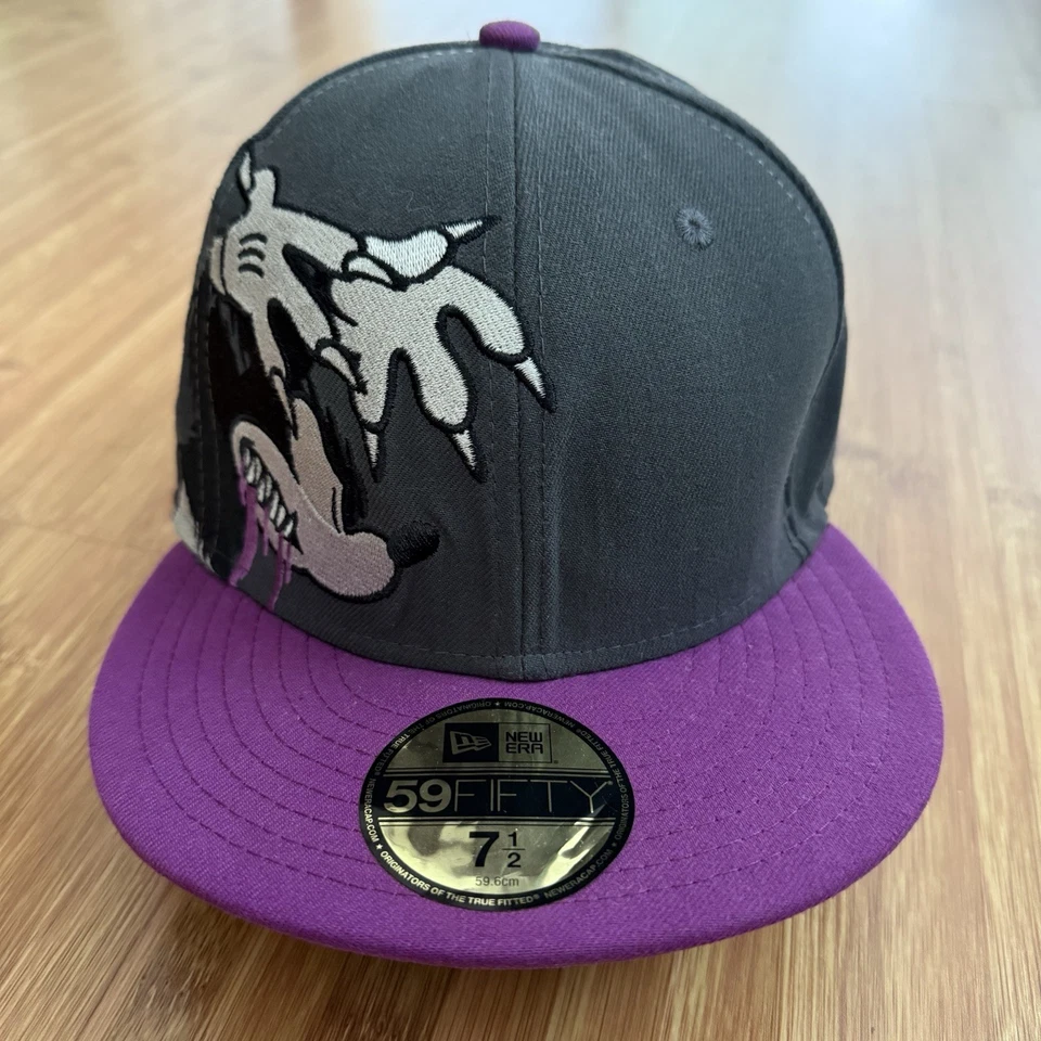 Disney x New Era Hat 59Fifty 7 1/2 Mickey Mouse Runaway Brain Claws Drool Bats - Image 2 of 4