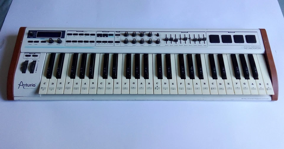 Arturia Analog Experience The Laboratory 49-Keys Keyboardcontroller
