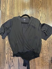 Paige Surplice V-Neck Bodysuit Short Sleeve Blouse Women  s M