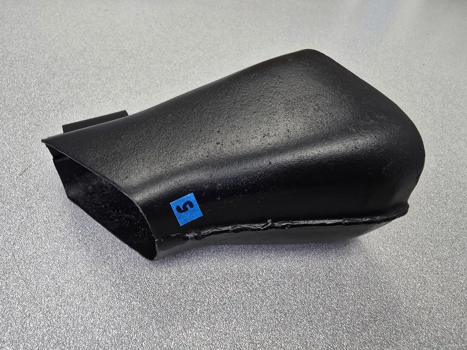 USED ORIGINAL GENUINE PORSCHE 356B 356C 356SC REAR BUMPER EXHAUST FUNNEL #5 - Image 2 of 4