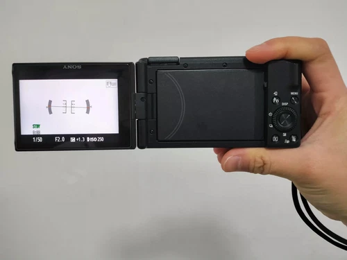Sony ZV-1F 20.1MP 4K f/2 Vlogging Digital Camera - Black & Battery - Picture 9 of 15