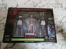 Jazwares Five Nights At Freddy’s Withered Bonnie Endo Action Figure