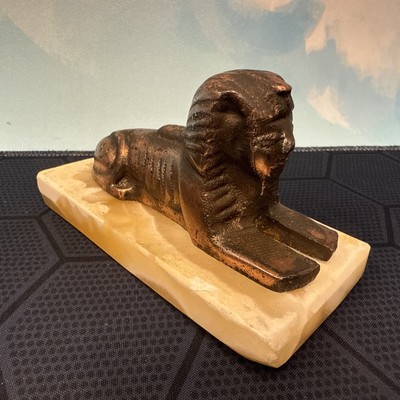 Vintage Ägyptische Sphinx Statue Bronze Metall Briefbeschwerer auf Marmor Steinsockel