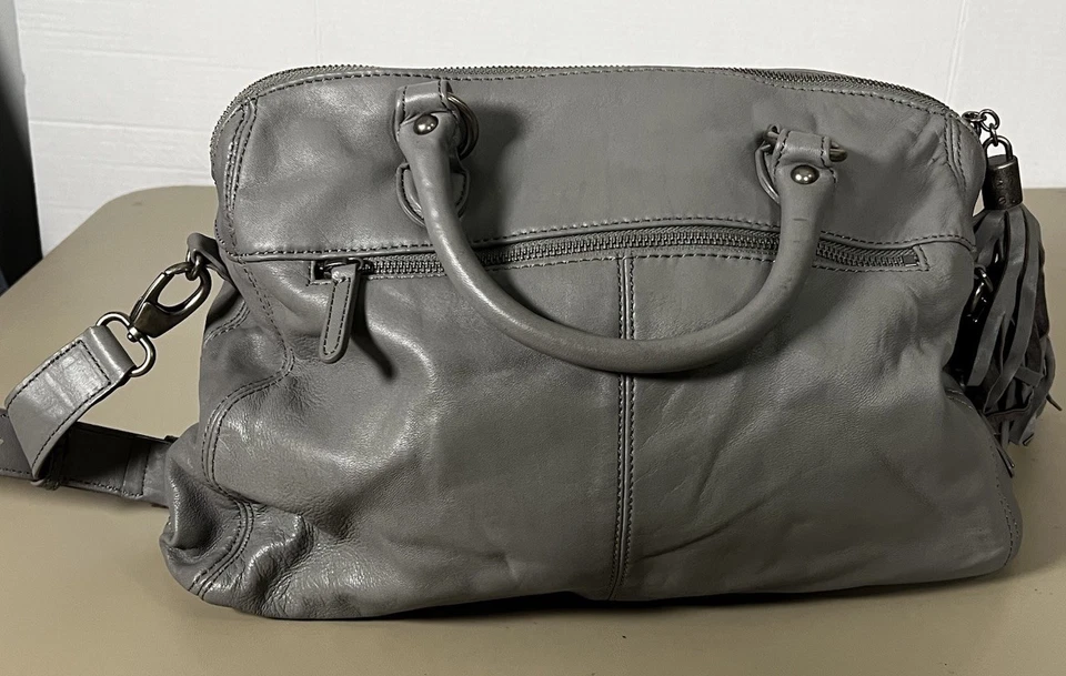 Bolso de hombro grande con cremallera RACHEL ZOE en borlas de cuero genuino gris Foto 4 de 4