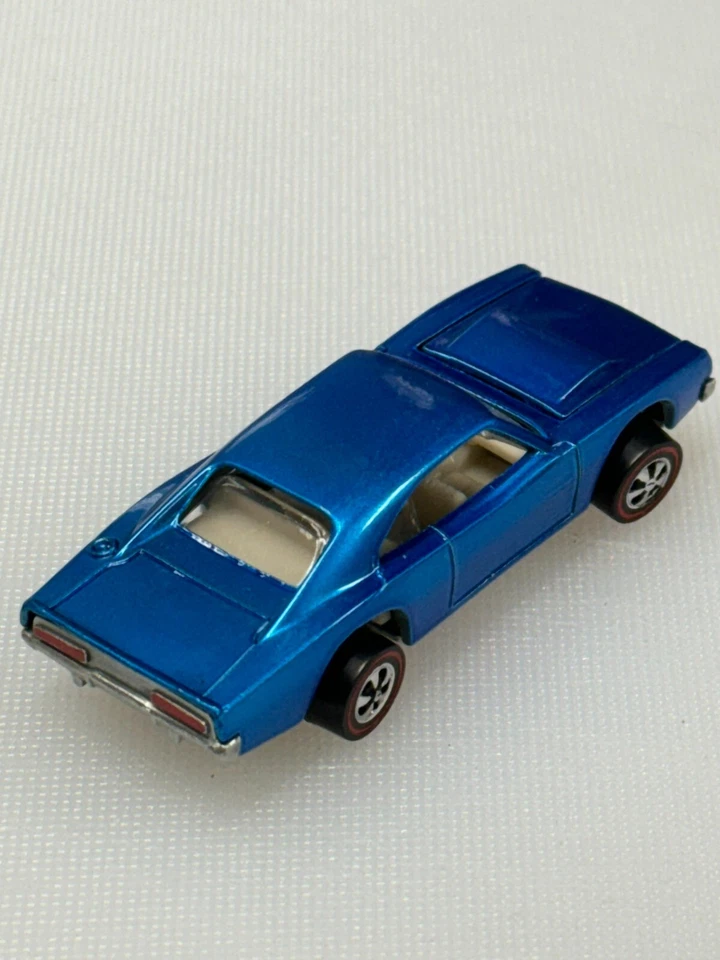 Cargador Dodge Hot Wheels Redline restaurado ’69 azul ¡MUY AFILADO! C9.8 USA Foto 3 de 4