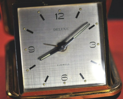 "DeLuxe" ~2J cal. W 00 Rare Vintage c.1974's German Travel Alarm clock - Picture 8 of 9