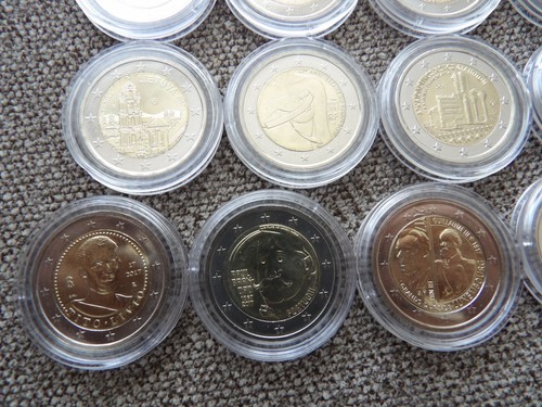 Set of 25 coins 2 euro 2017 year (Finland ,Slovenia, Slovakia, ITALY, Greece - Picture 4 of 7