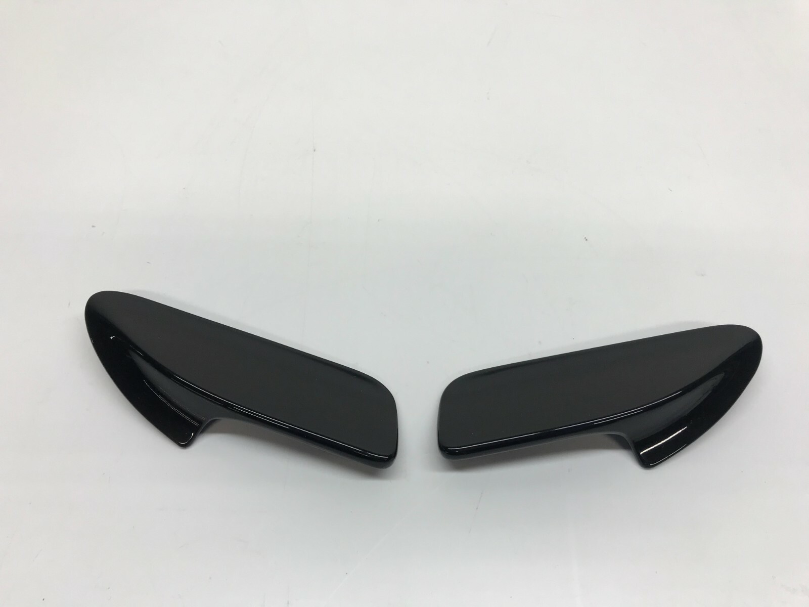 FERRARI 488 LEFT AND RIGHT EXTERIOR OUTER DOOR HANDLES OEM 87217610 87217710