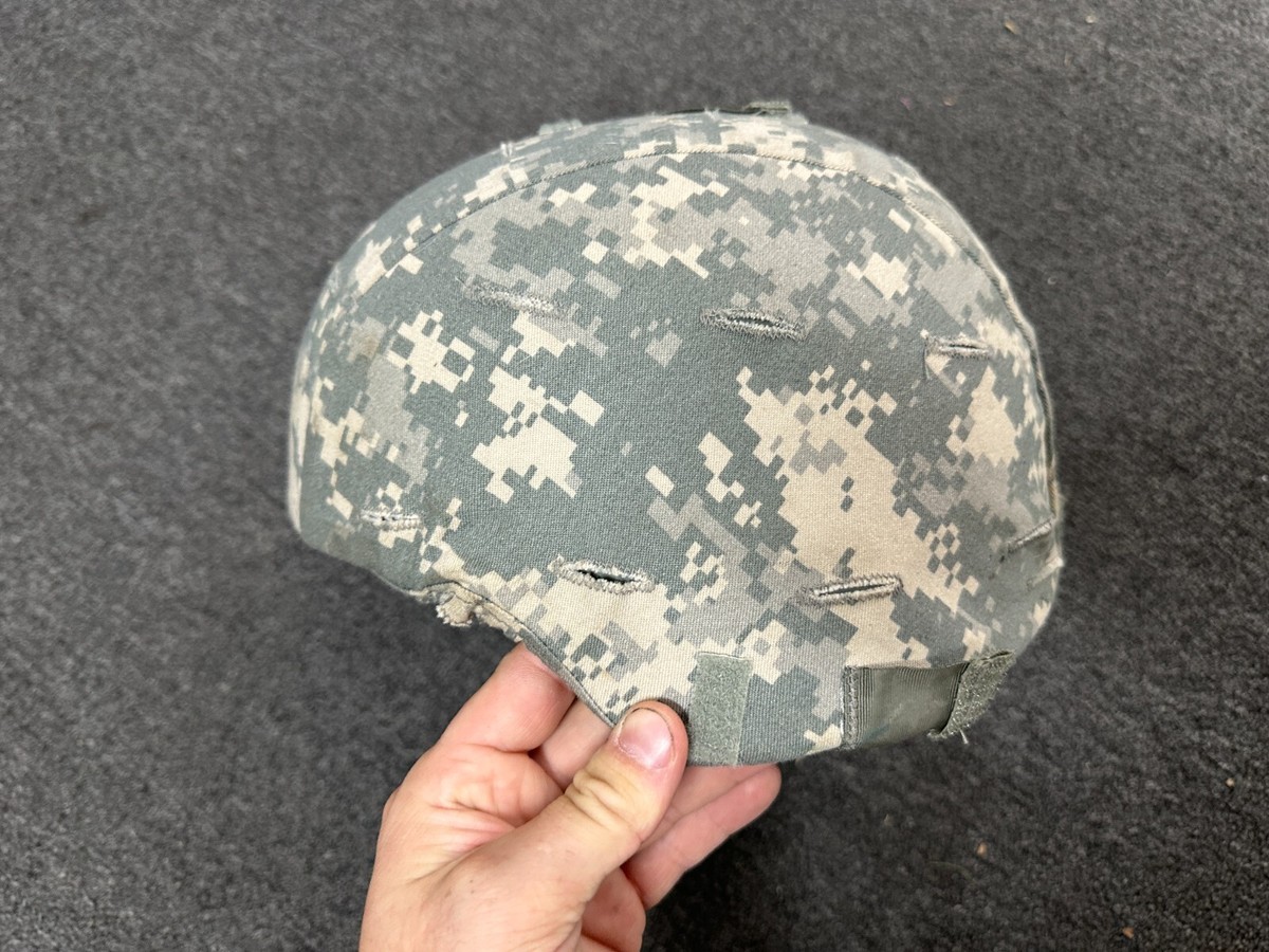 Medium - US Army Advanced Combat Helmet ACH with ACU UCP Cover Digital Medium - US Army Advanced Combat Helmet ACH with ACU UCP Cover Digital