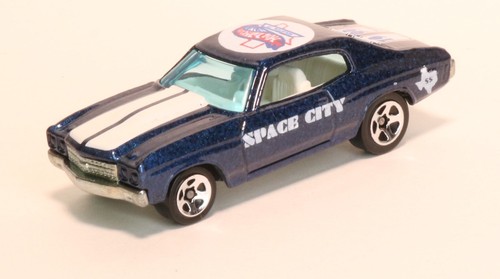 Hot Wheels Code 3 - Houston's Space City 1999 Club Car 70 Chevelle, loose - Picture 8 of 11