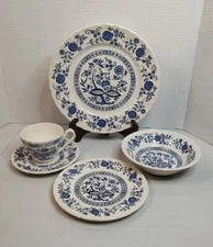Myott Meakin Tableware Blue Onion England 5 pc Place Setting Plate Bowl Tea Cup