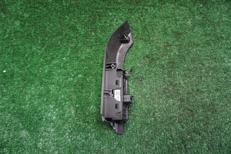 2012 CHEVY AVEO RIGHT Window Switch OEM 95460076 - Image 2 of 4