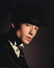 EZRA MILLER signed Autogramm 20x25cm BEASTS POTTER in Person autograph COA