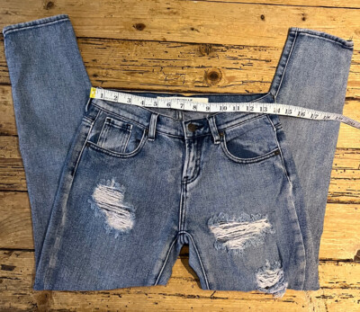 Brandy Melville Womens Size 24 Blue Ripped Boyfriend Jeans NWOT
