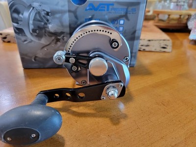 200 lb fishing reel Abu Garcia Beast 200 Low Profile Reel BST200LP-L main image 0