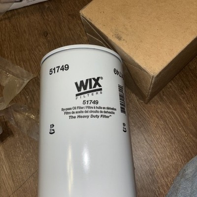 NOS WIX OIL FILTER 51749 NAPA # FIL 1749
