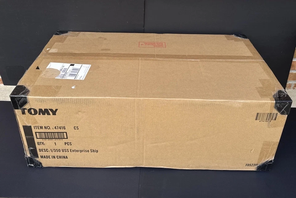 Tomy Star Trek TOS USS Enterprise NCC-1701 1/350 Scale Die Cast Metal NEW IN BOX - Image 4 of 4