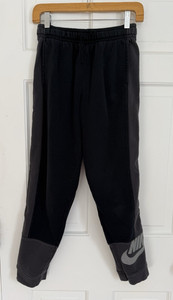 Nike BLACK/GRAY Heavy Joggers Sweatpants Pockets Boys Girls Youth size XL