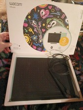 Wacom Intuos Wireless Graphic Tablet Pistachio 7.9"x 6.3"