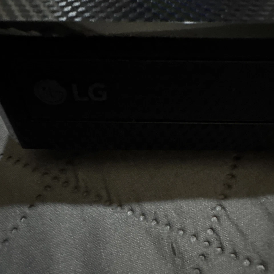 Reproductor de DVD/CD LG BPM26 Blu-ray con servicios de transmisión control remoto original y cable de alimentación Foto 2 de 2