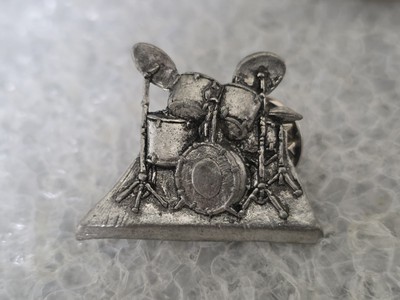 Drum Kit Handcrafted In Solid Pewter Lapel Pin Badge Rock Band Heavy Metal 