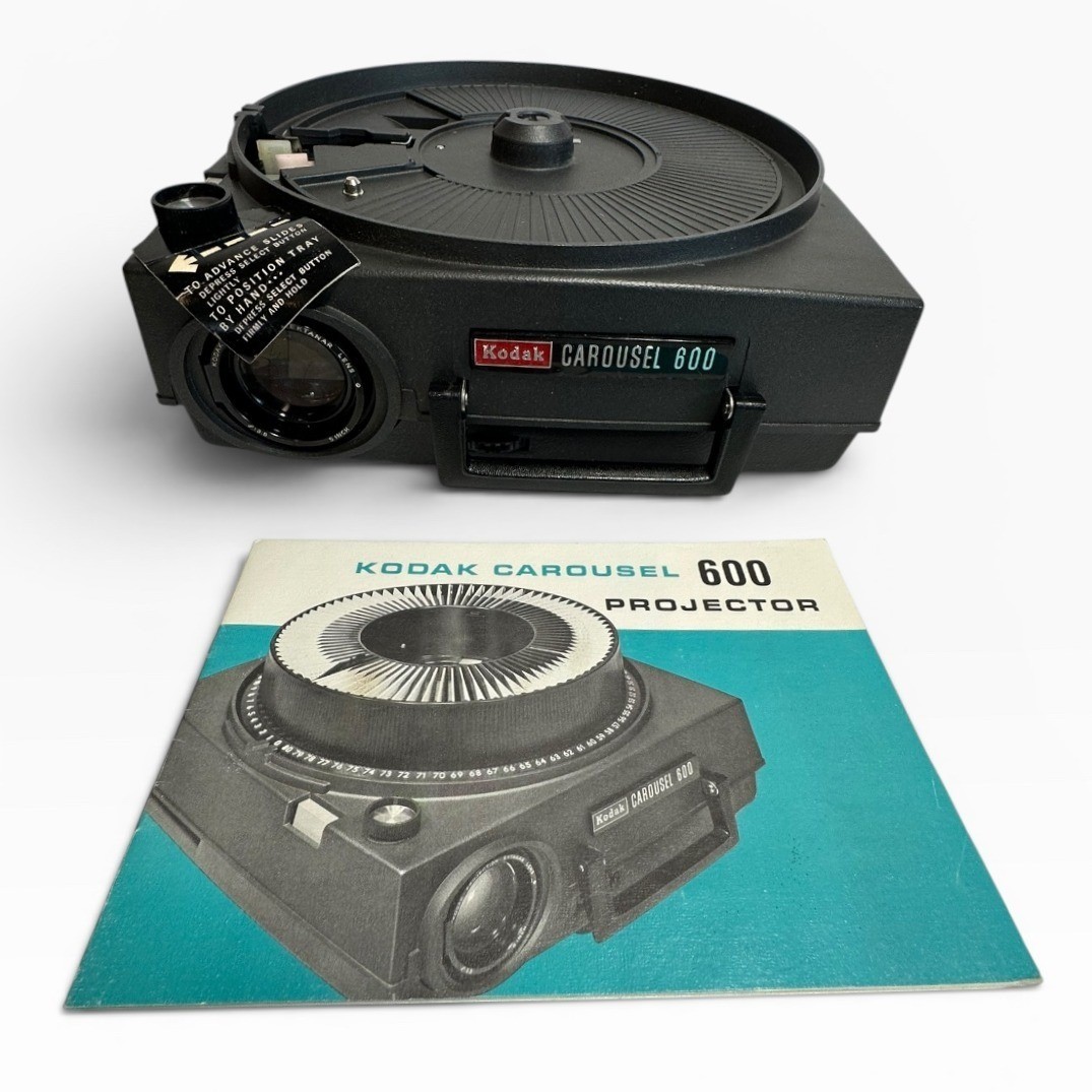 Kodak Carousel 600 Slide Projector Vintage Set Box/Tray/Manual/Remote ...