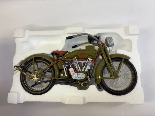Harley 1917 authentic replica 1:6 diecast motorcycle toy NIB - Picture 4 of 4