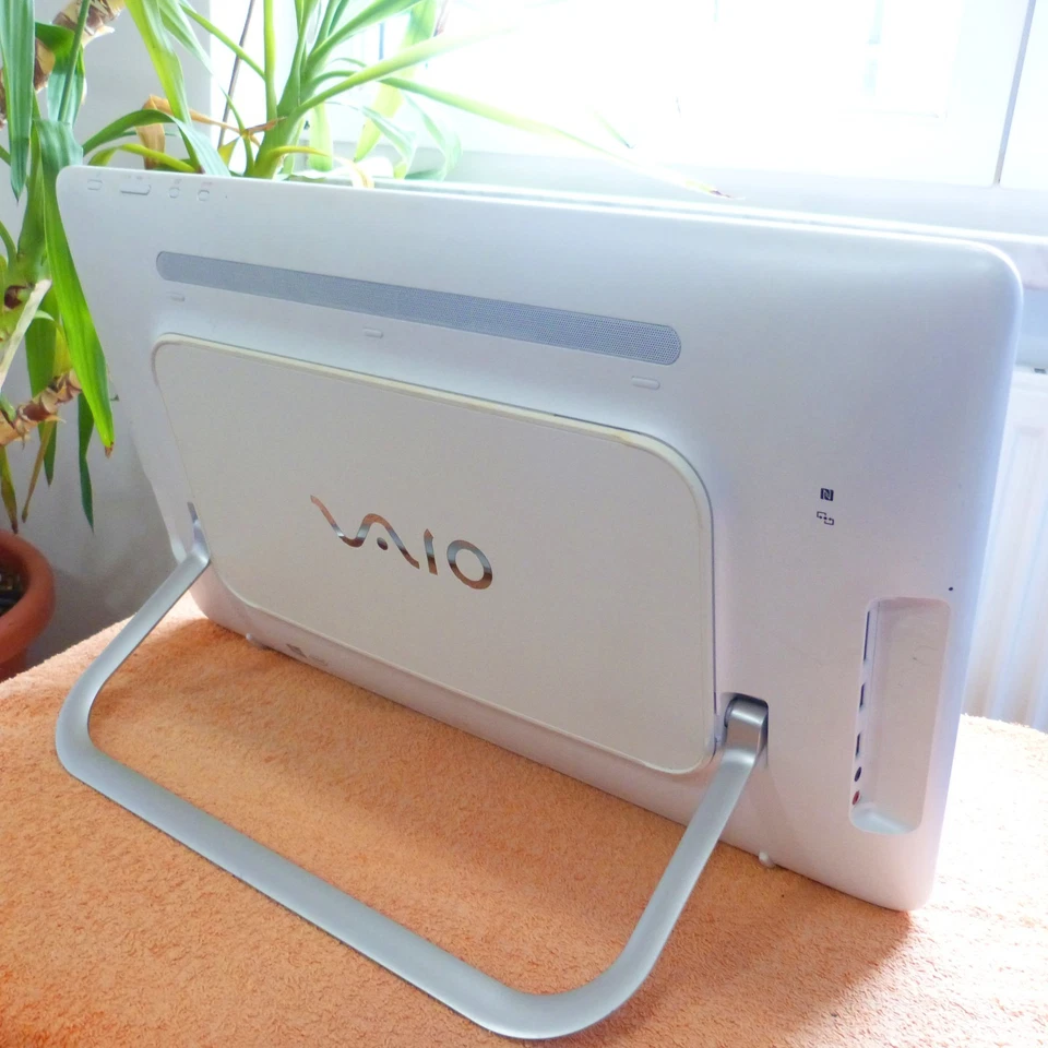 ALL IN ONE PC Sony Vaio SVJ202 TOUCH l 2TB SSD Windows 11 l 16GB RAM NEU HDMI - Bild 2 von 4