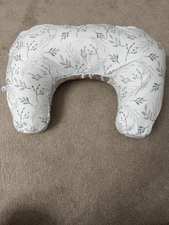 Boppy Original Nursing Pillow Gray Taupe with Leaves Design Brand new