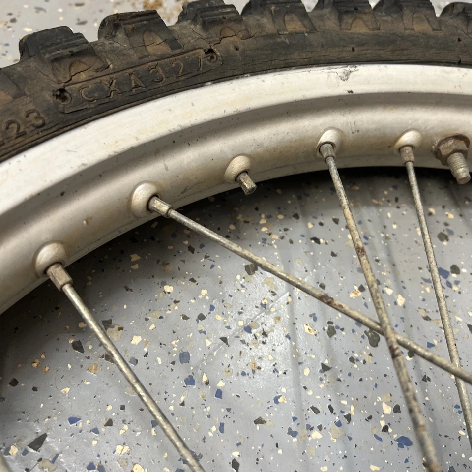 Kawasaki KS125 KS 125 1974 Enduro K272-1> llanta delantera buje tambor 21 pulgadas Foto 2 de 4