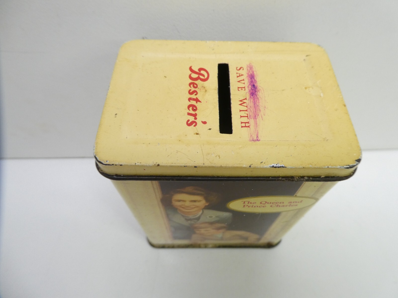 VINTAGE BESTERS SWEETS SAVINGS BANK TIN MONEY BOX QUEEN ELIZABETH PRINCE CHARLES