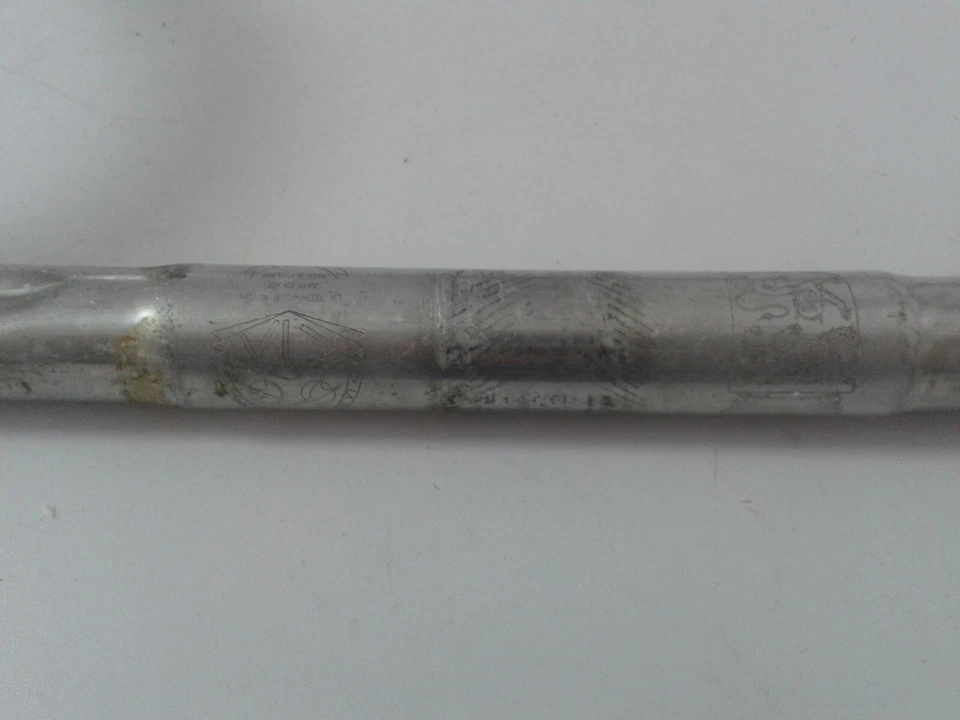 Rennrad Lenker ca. 39 cm. ALU CTA La ca. 352 gr. Bonne Wille /Iton ca. 25,2 mm. - Bild 2 von 3