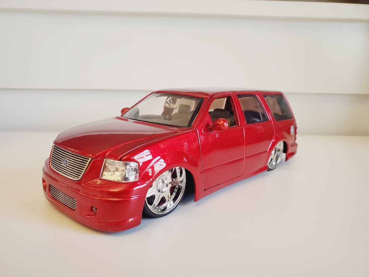 JADA LOWERED 2003 FORD EXPEDITION 4X4 1/24 DIECAST | eBay