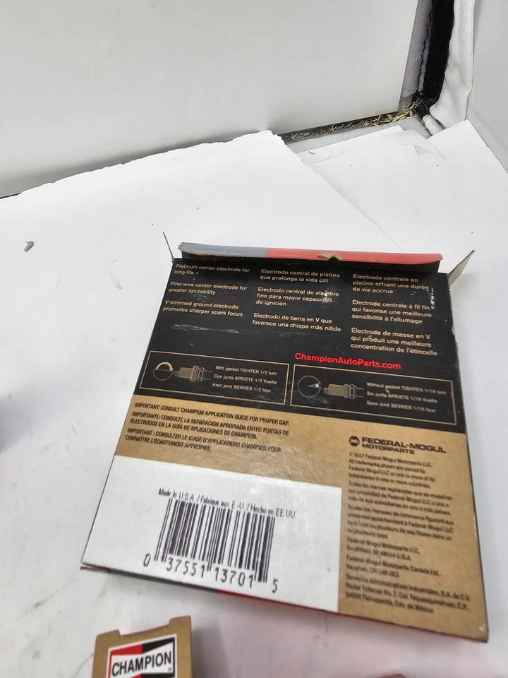 (CANTIDAD 8) Bujía Champion Platinum 3344 para Mercedes-Benz Maybach S650 2020 Foto 3 de 4
