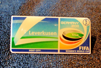 Pin ''FIFA WOMEN´S WORLD CUP GERMANY 2011'' Host City Leverkusen 43x16mm neuwertig