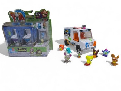 Flush Force Bizarre Bathroom Series 1 NEW + Ugglys Pet Shop Van + 8 Pets